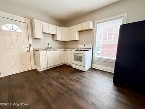 1836 Algonquin Pkwy in Louisville, KY - Building Photo - Building Photo