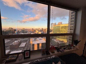 625 W Madison St in Chicago, IL - Building Photo - Building Photo