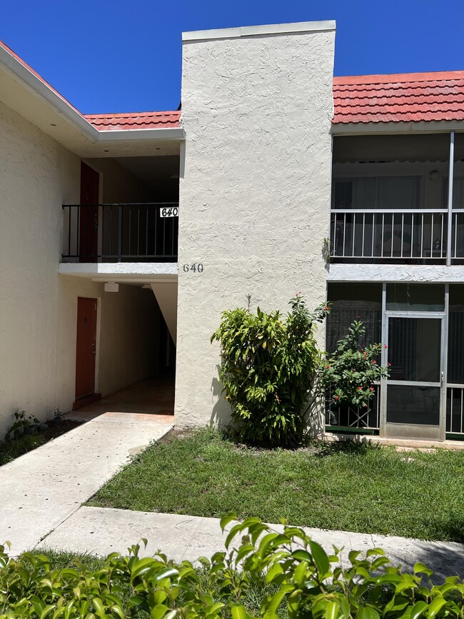 640 NW 13th St