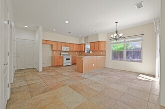 7023 Vuelta Vistoso in Santa Fe, NM - Building Photo - Building Photo