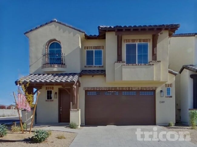 property at 1349 N Parkcrest