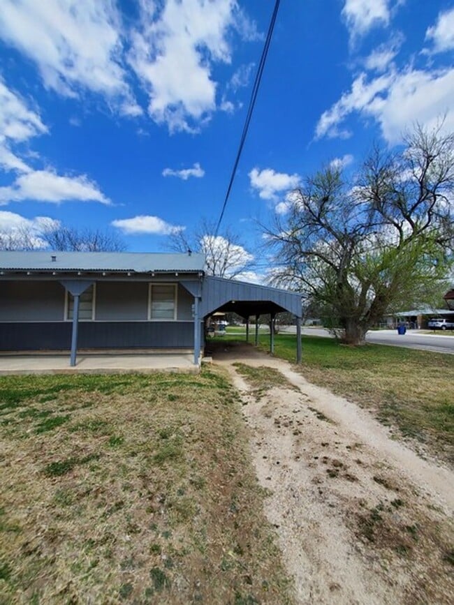 400-402 Pfeil St in Schertz, TX - Building Photo - Building Photo