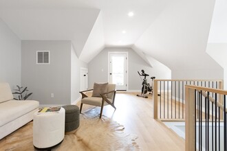 11 Woodhaven Rd in Waban, MA - Foto de edificio - Building Photo