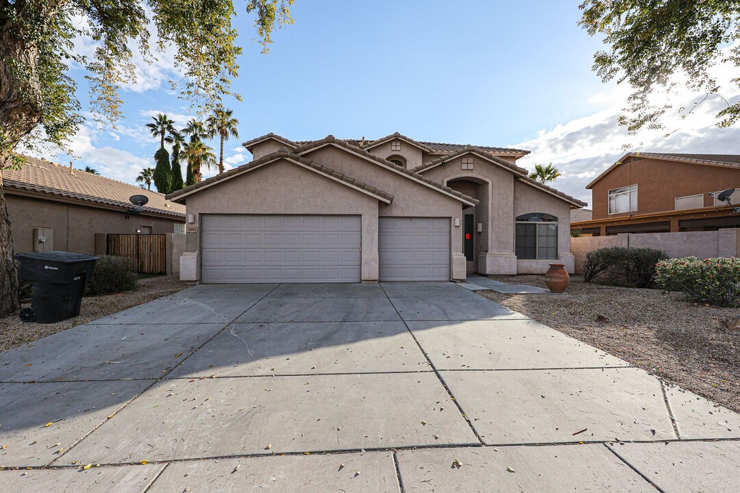 2891 E San Tan St in Chandler, AZ - Building Photo