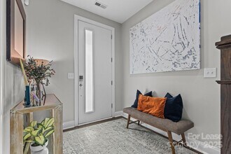 2613 Statesville Ave in Charlotte, NC - Building Photo - Building Photo