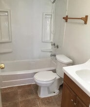 1240 Bonnie lane in Oroville, CA - Building Photo - Building Photo