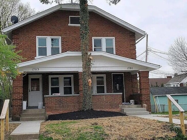 property at 1701 Kent St