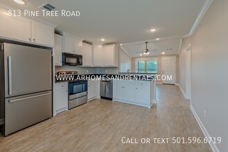 813 Pine Tree Rd in Jacksonville, AR - Foto de edificio - Building Photo