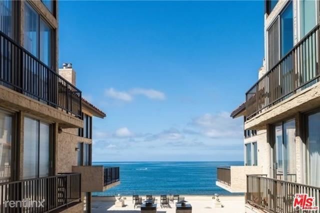 535 Esplanade-Unit -Apt 402 in Redondo Beach, CA - Building Photo