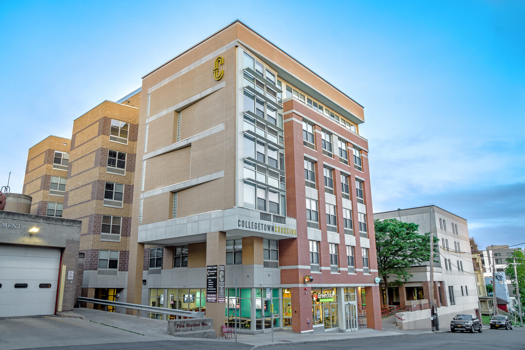 Collegetown Crossing - 307 College Ave in Ithaca, NY - Foto de edificio