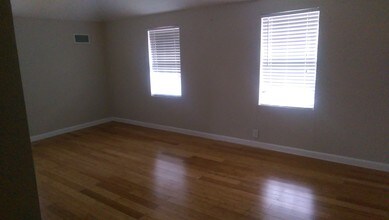 3800 Garrott St in Houston, TX - Building Photo - Building Photo