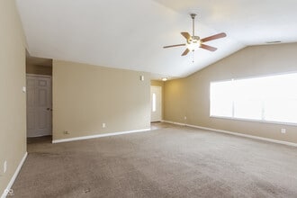 2226 Leaf Dr in Indianapolis, IN - Building Photo - Building Photo