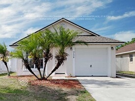 9624 Hollyhill Dr in Orlando, FL - Building Photo
