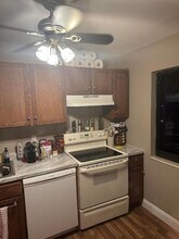 4230 Deste Ct, Unit 208 in Greenacres, FL - Foto de edificio - Building Photo