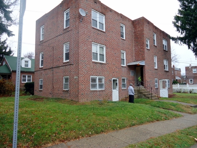 1000 E Mount Airy Ave in Philadelphia, PA - Foto de edificio