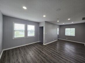 9340 Moffat Ave in Detroit, MI - Building Photo - Building Photo