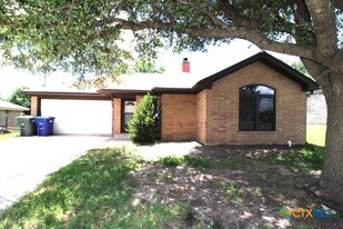 213 Bronc Dr in Copperas Cove, TX - Building Photo
