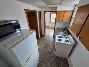 1216 N 13th Ave, Unit 2nd floor in Altoona, PA - Foto de edificio - Building Photo