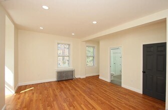 62 Whitney St in Hartford, CT - Building Photo - Building Photo