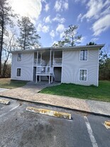1901 Airport Rd in Conway, SC - Building Photo