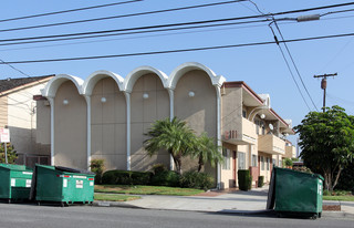 8111 Stewart and Gray Rd in Downey, CA - Building Photo