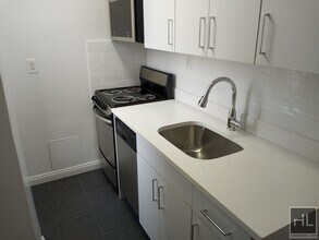 WEST 73 STREET, Unit 12D in New York, NY - Foto de edificio - Building Photo