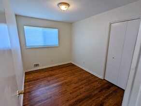 2940 Peek Rd NW in Atlanta, GA - Building Photo - Building Photo