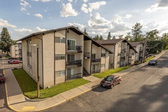 Parkview Apartments in Cheney, WA - Foto de edificio - Building Photo