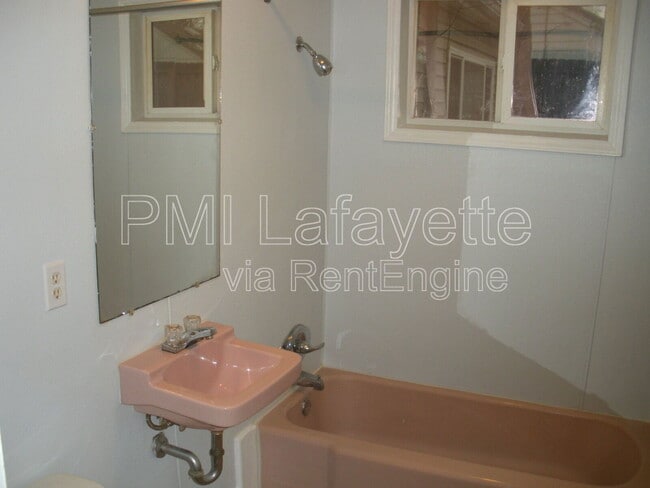 2229 Roselawn Ave in Lafayette, IN - Building Photo - Building Photo