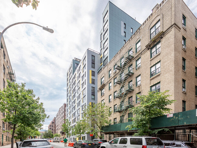 East Clarke Place Senior Residence in Bronx, NY - Building Photo - Primary Photo