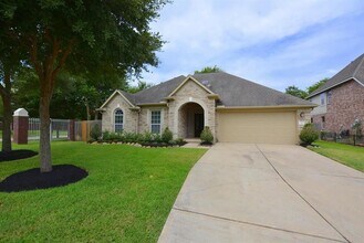 1523 Stone Canyon Dr in Sugar Land, TX - Building Photo - Building Photo