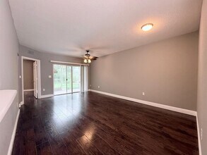 1115 Golden Lakes Blvd, Unit 512 in Royal Palm Beach, FL - Building Photo - Building Photo
