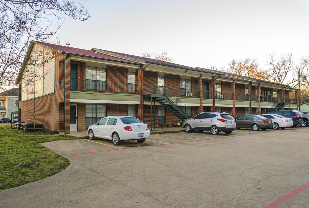 507 N Virginia St in Terrell, TX - Foto de edificio