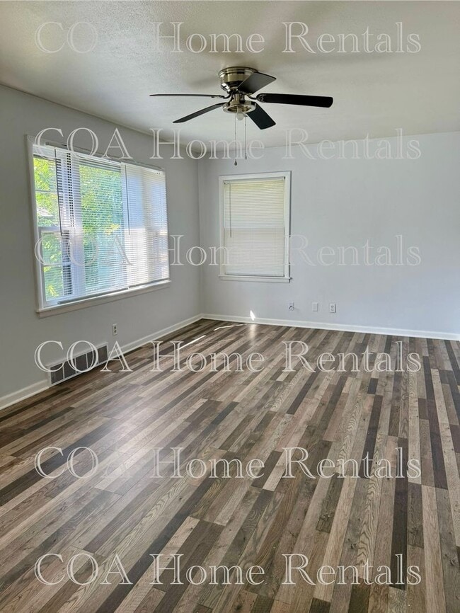 property at 1249 N Oliver St
