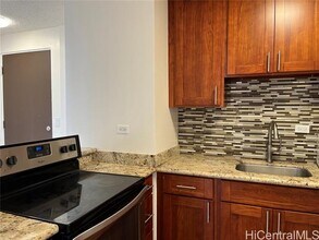 1535 Pensacola St in Honolulu, HI - Foto de edificio - Building Photo