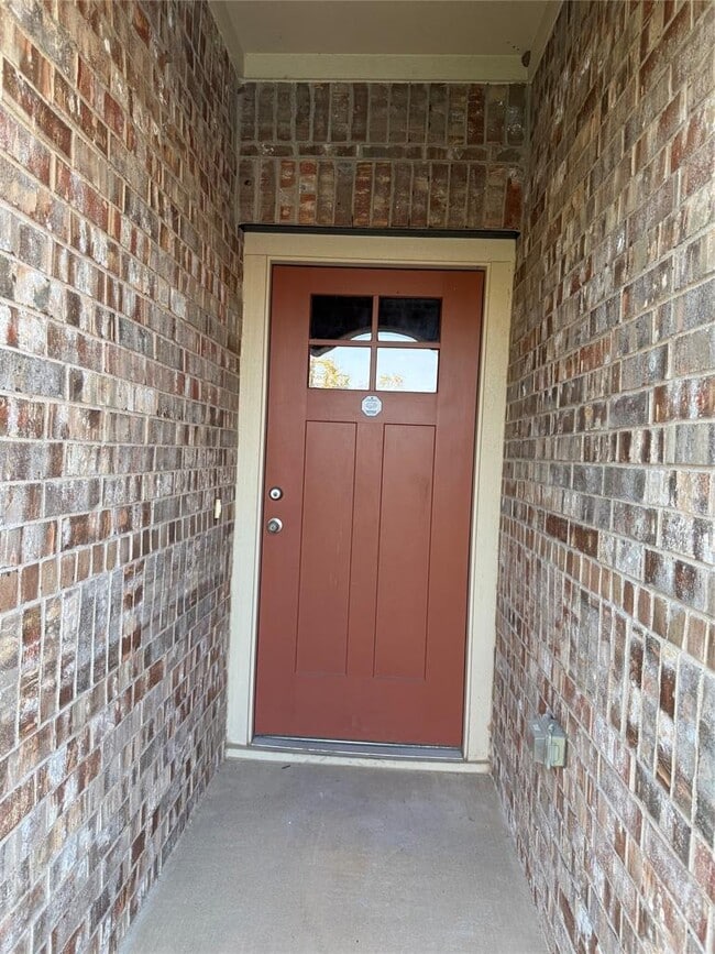 6624 San Isidro Dr in Austin, TX - Foto de edificio - Building Photo