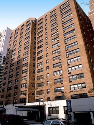 301 E 63rd St in New York, NY - Building Photo