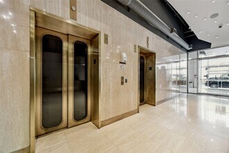 917 Main St in Houston, TX - Building Photo - Building Photo