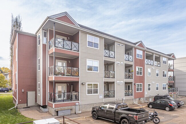 Cloverdale Hill Condominium in Edmonton, AB - Building Photo - Building Photo