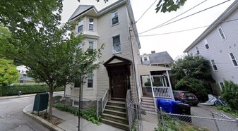 23 Roberts St, Unit 2 in Brookline, MA - Building Photo