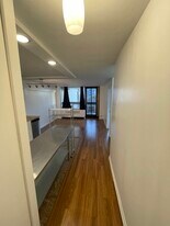 1460 N Sandburg Ter, Unit 607A in Chicago, IL - Building Photo