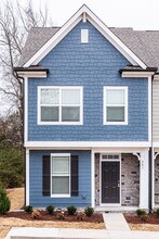 261 Old Grove Ln in Apex, NC - Building Photo - Building Photo