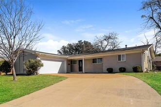 5637 Wimbleton Way in Fort Worth, TX - Building Photo - Building Photo