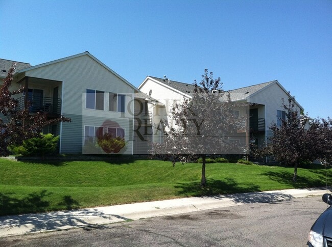 property at 2529 Ferndale Ln