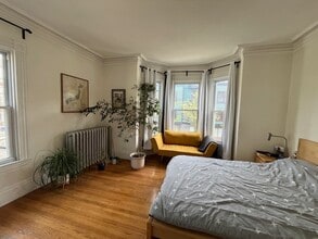 399 Washington St, Unit 2 in Somerville, MA - Building Photo - Building Photo