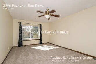 2596 Pheasant Run Dr in Maryland Heights, MO - Building Photo - Building Photo