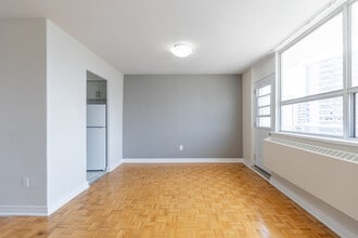 650 Parliament St in Toronto, ON - Building Photo - Building Photo