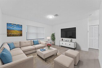 19 SE 4th Terrace in Dania Beach, FL - Foto de edificio - Building Photo