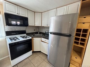 486 Silver St in West Babylon, NY - Building Photo - Building Photo