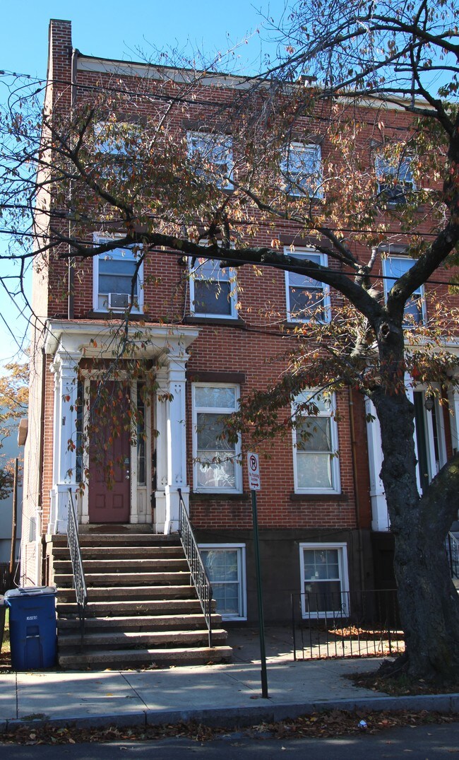 42 Warren St
